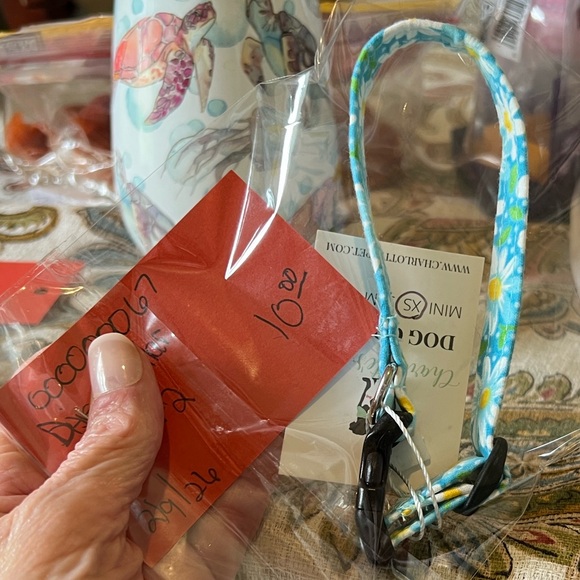 Charlott’s Pet Other - Extra small cat or dog collar. Blue daisy design. Adjustable.